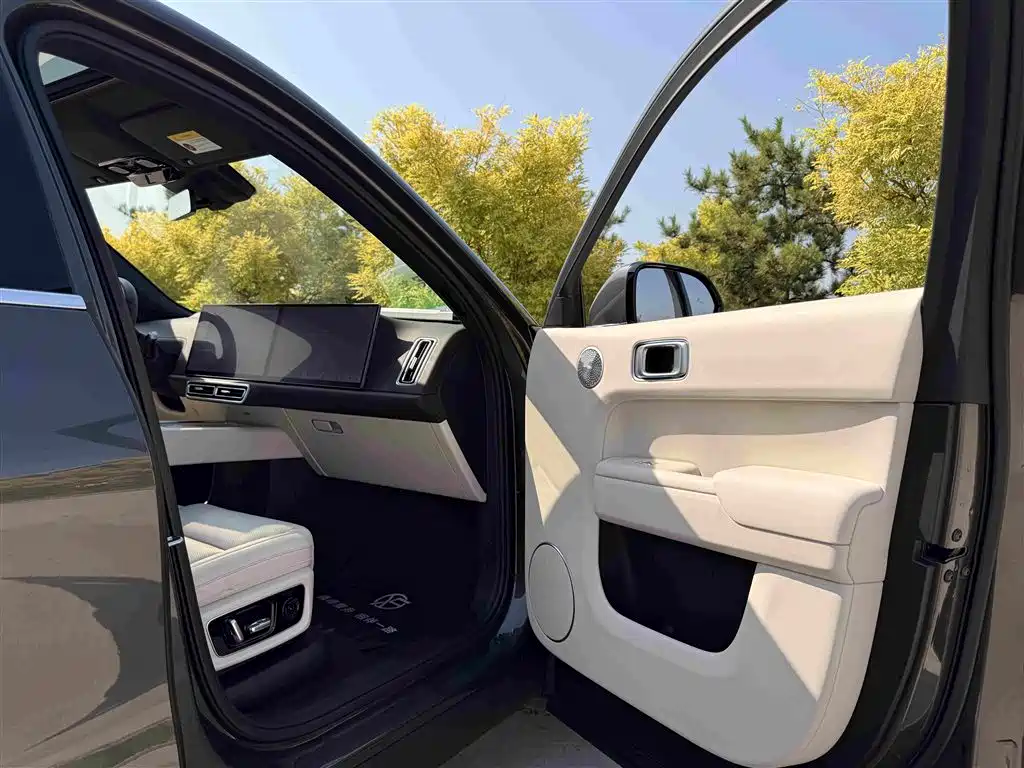Li Auto Li L8 2025 2025 Ultra Smart Renewal Edition