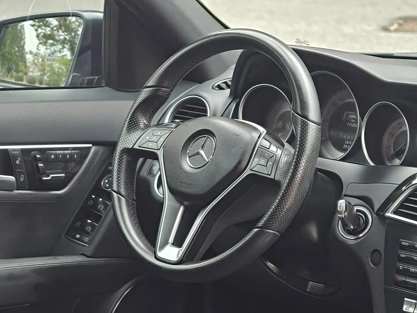 Photo 11 - Mercedes-Benz C-Class