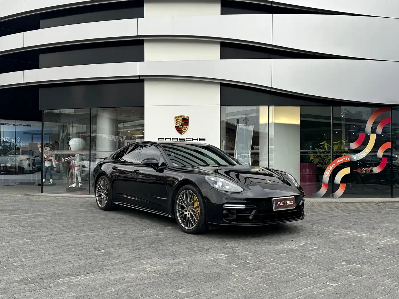PORSCHE PANAMERA