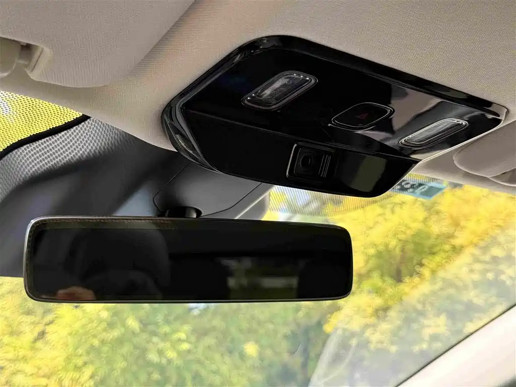 Li Auto Li i8 2026 2025 Standard Edition