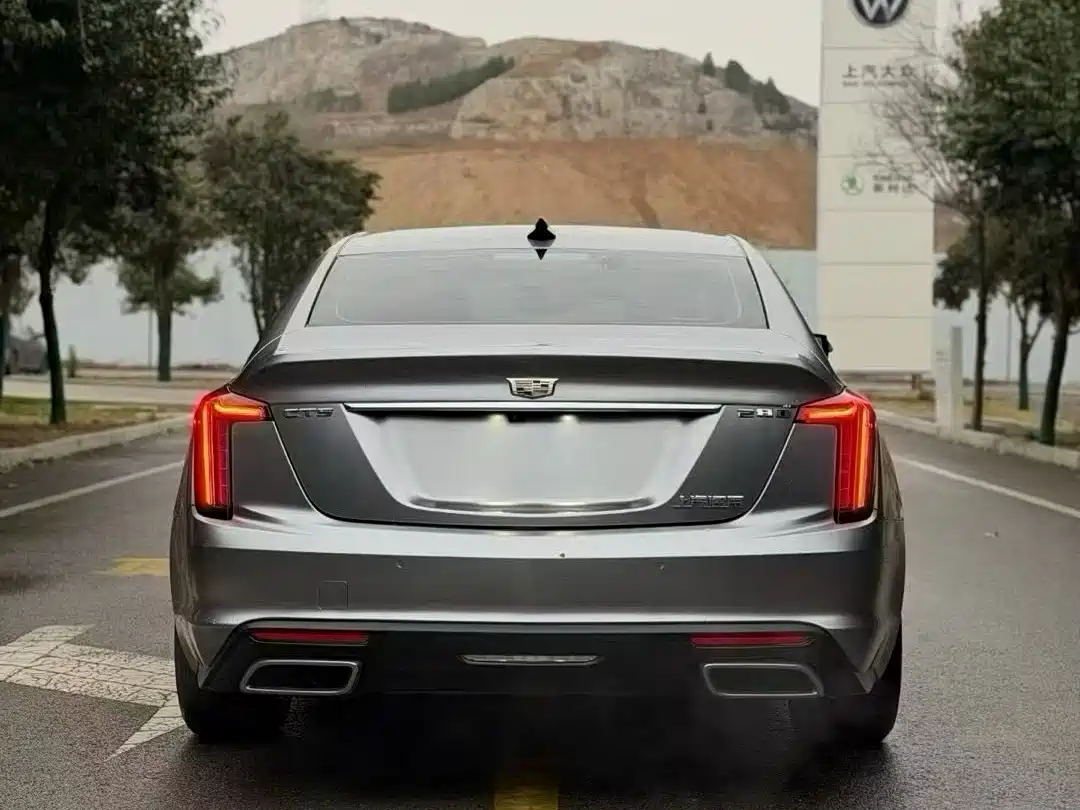 Фото 8 - Cadillac CT5