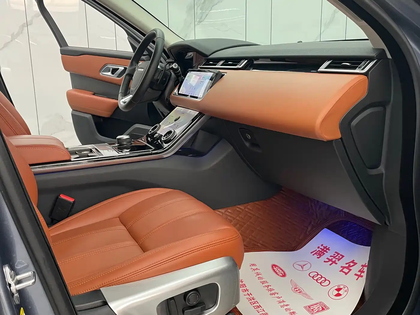Land Rover Range Rover Velar 2020 P250 фото 17