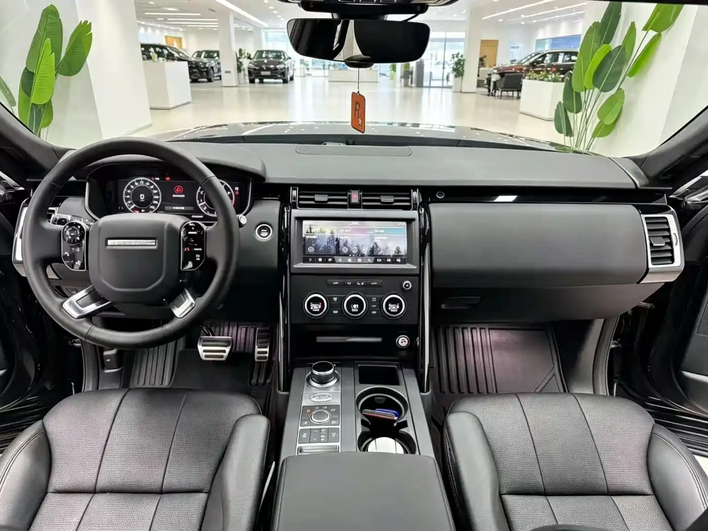 Land Rover Discovery 2020 3.0 SC V6 SE фото 10