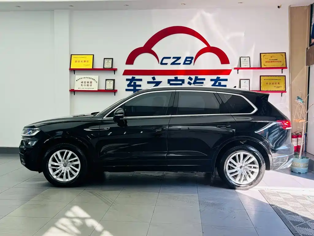 Volkswagen Touareg 2023 2022 2.0TSI Rui Shang Edition
