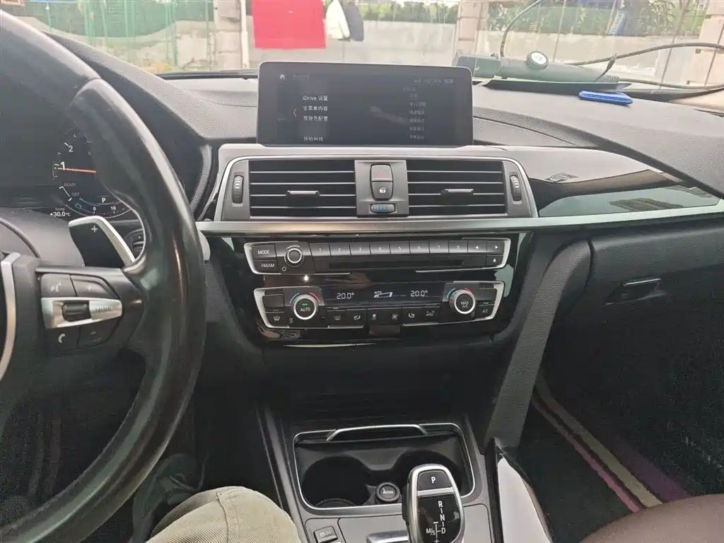 BMW 3 Series 2019 320Li M Sport Package фото 6