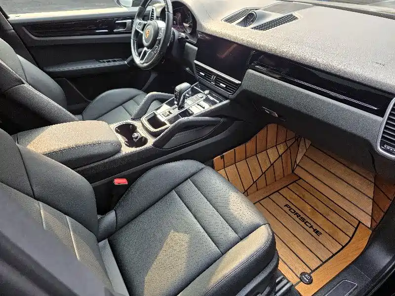 PORSCHE CAYENNE NEW ENERGY