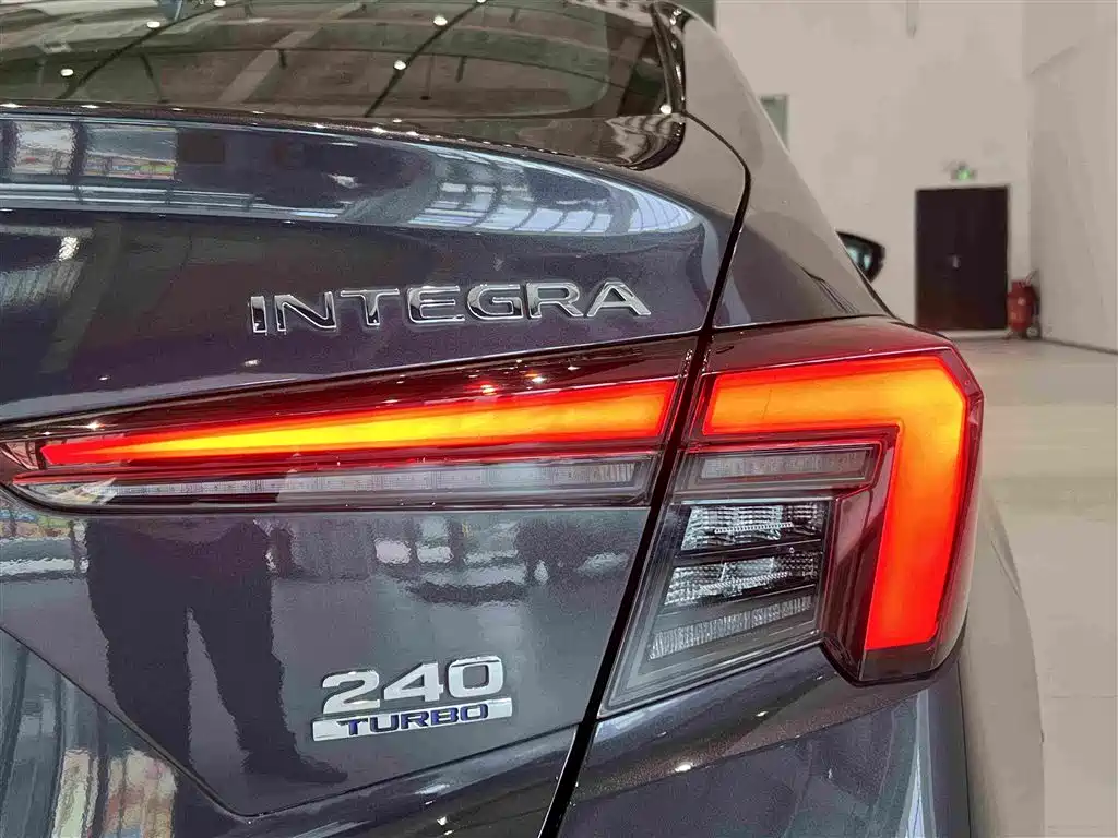 Honda Integra 2025 2023 240TURBO CVT Luxury Edition