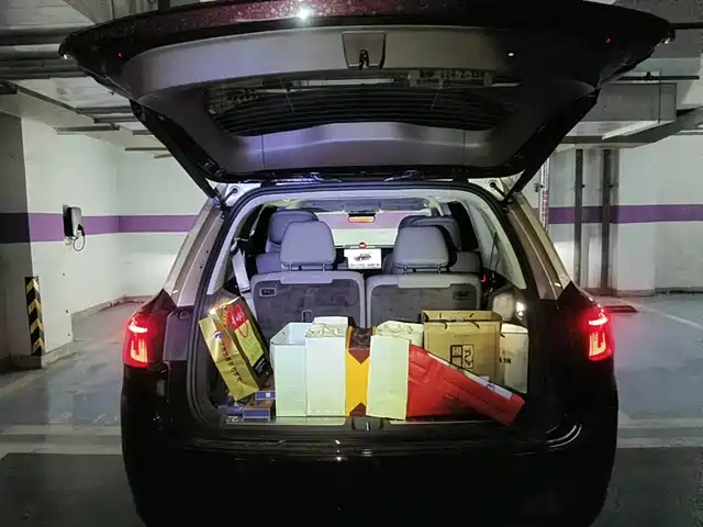 AITO Wenjie AITO M9 2025 Extended Range Ultra 52kWh 6-Seater — фото 4