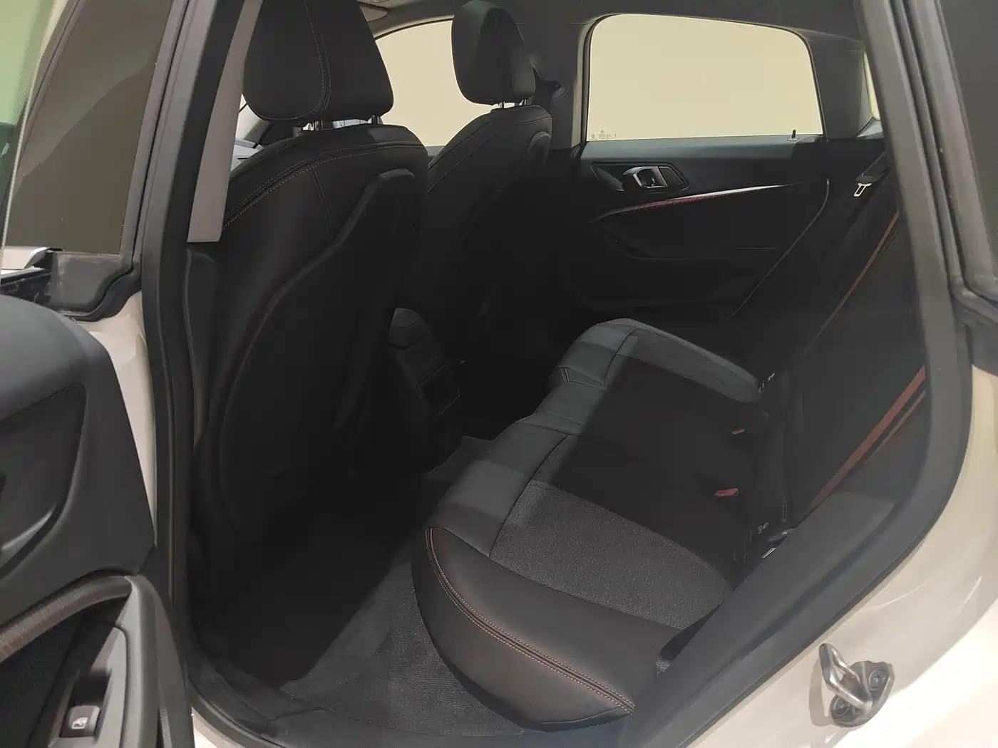 BMW 2 Series (Import) 2023 225i 4-Door Coupe M Sport Package фото 11