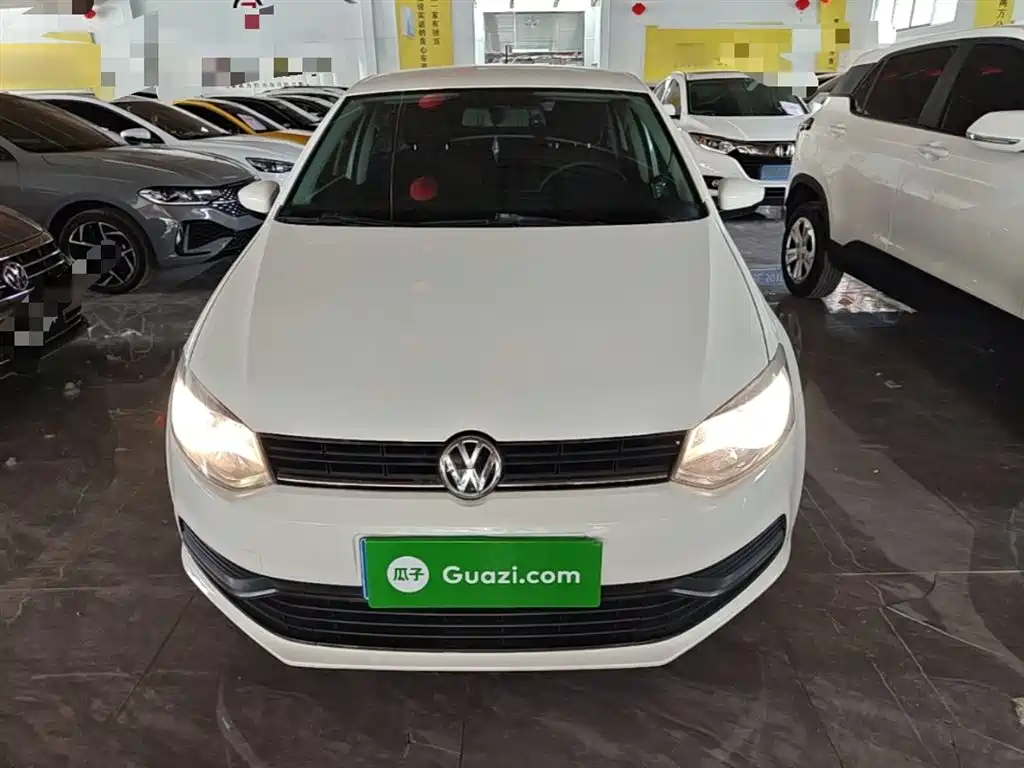 Volkswagen Polo 2016 1.4L Automatic Trend фото 3