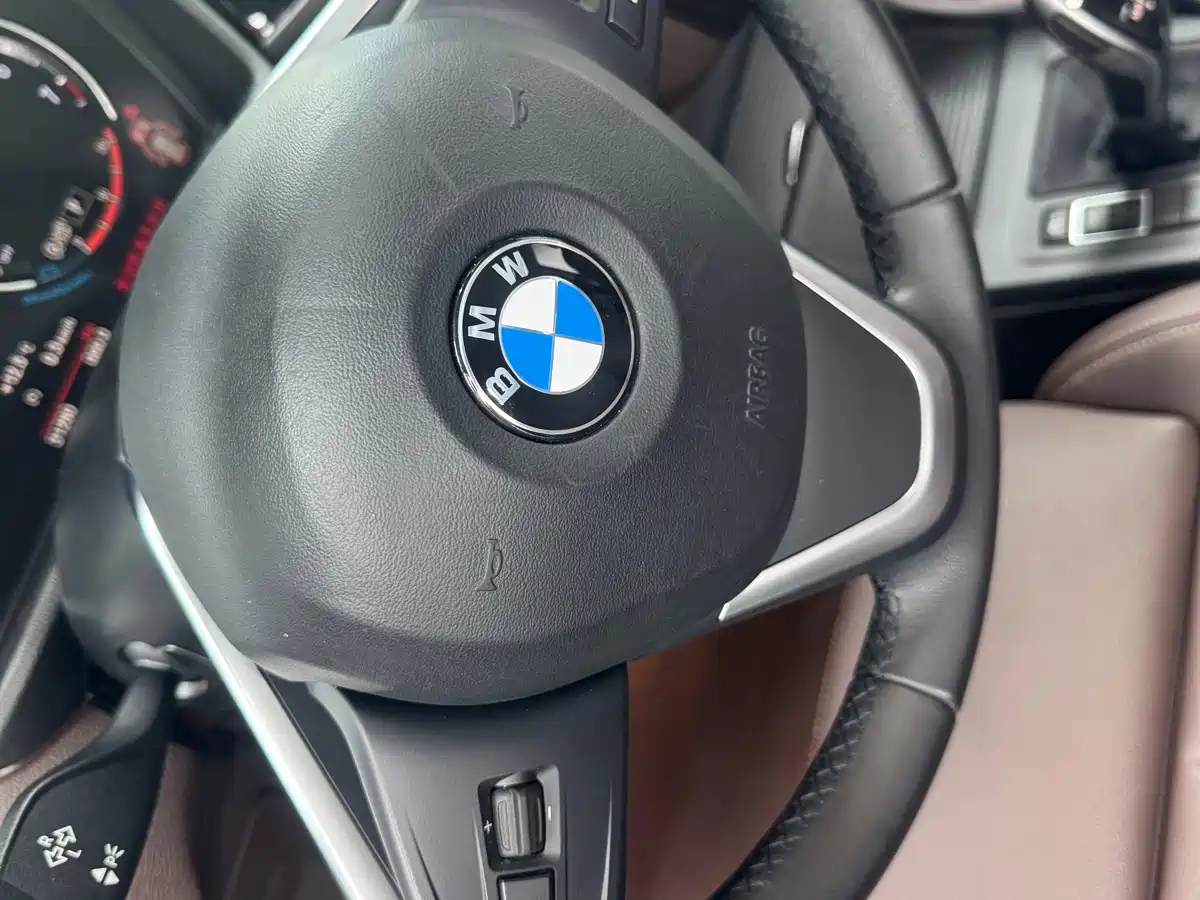 BMW X1 2022 sDrive20Li Fashion фото 17