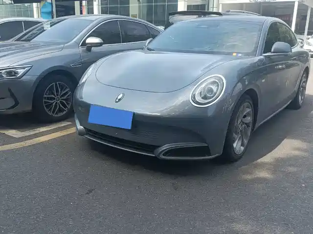  Ora Ora Lightning Cat 2022 555km Premium Edition