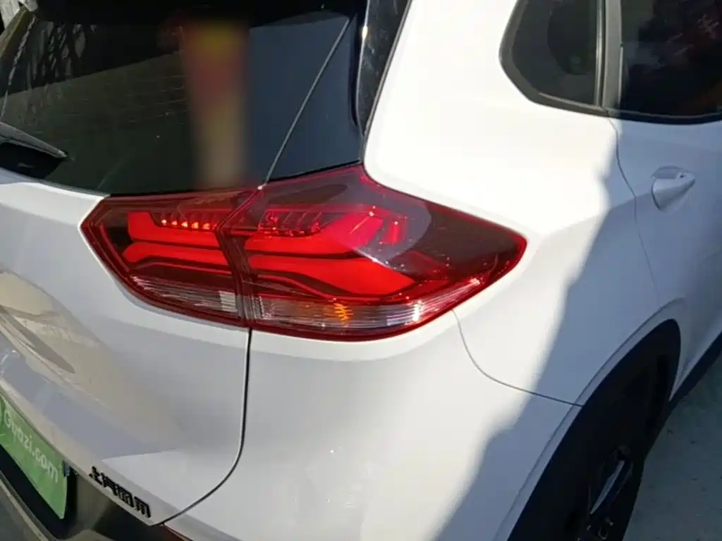 Chevrolet Trax 2020 2019 Redline 335T CVT Extreme Edition (China VI)
