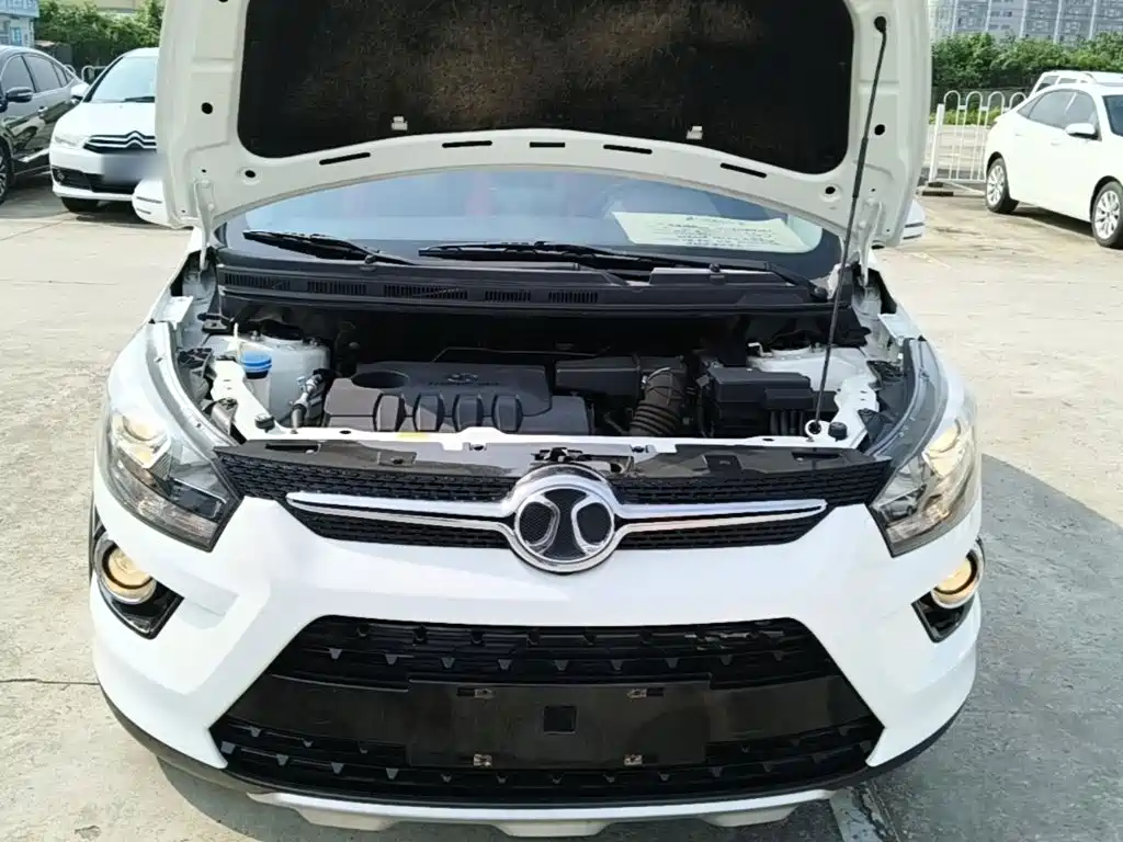 BAIC Senova X25 2016 2015 1.5L Automatic Elite