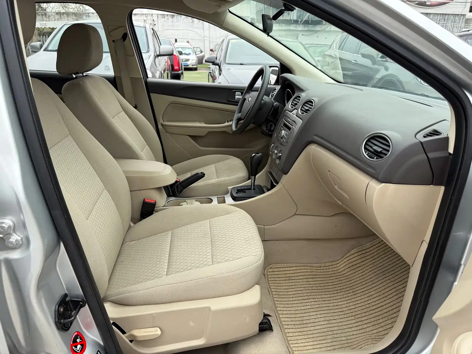 Фото 6 - Ford Focus