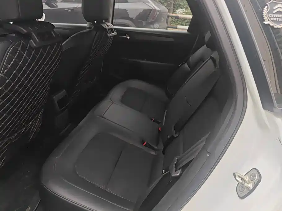 Photo 11 - Citroën C4 C-Quatre