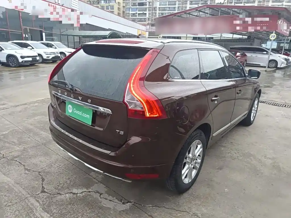 Photo 7 - Volvo XC60