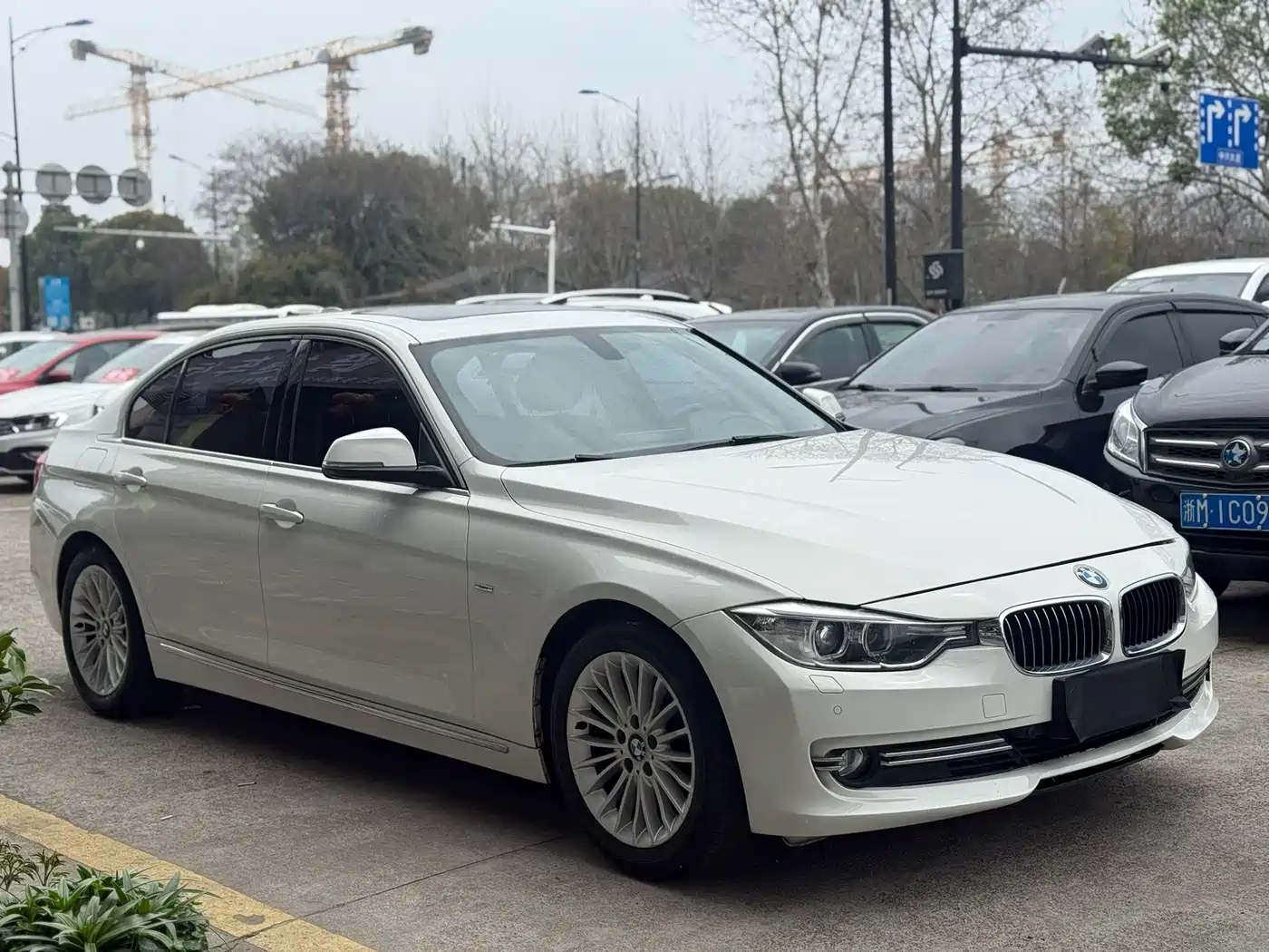 BMW 3 Series 2015 320Li Super Joy Luxury Design Package фото 3