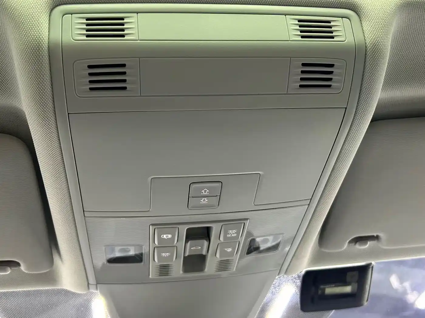 Volkswagen Tayron 2023 280TSI 2WD Luxury Plus Advanced Edition фото 16