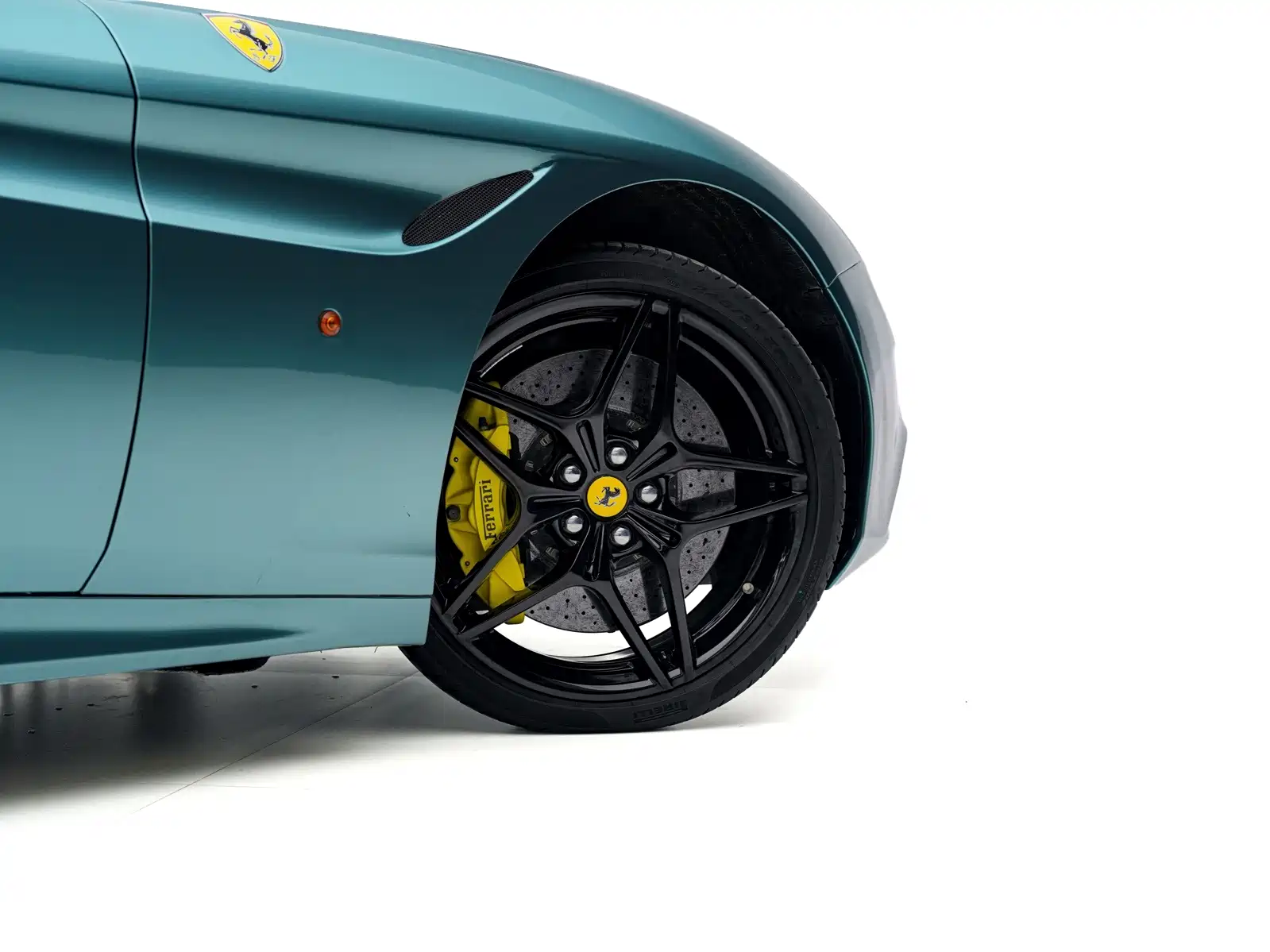 Фото 7 - Ferrari California T