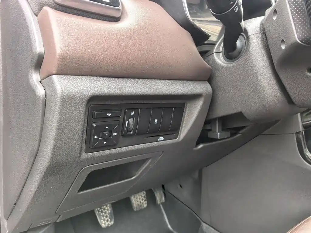 BAIC Changhe Q7 2019 2018 1.5T Manual Luxury 7-Seater