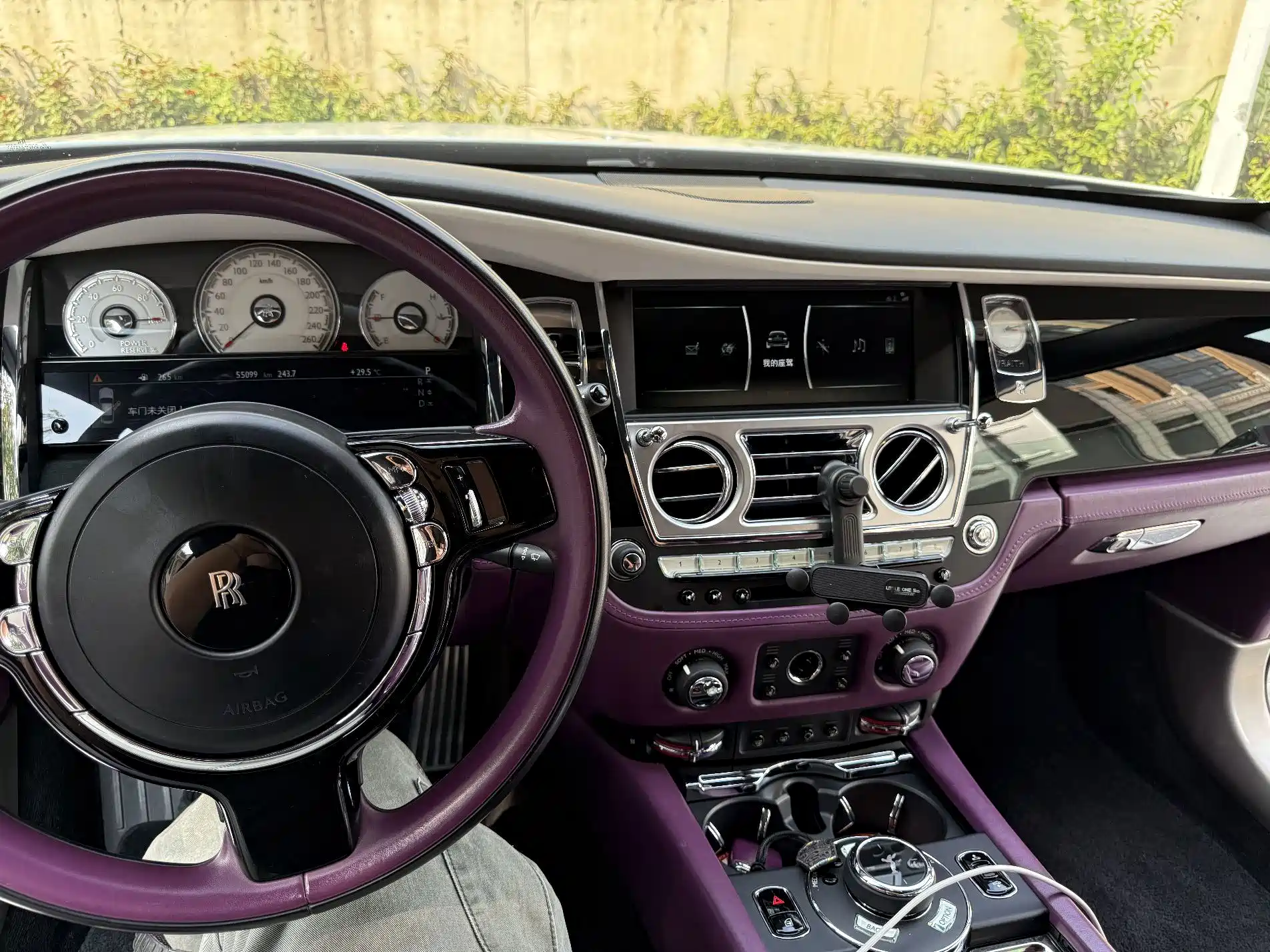 Фото 19 - Rolls-Royce Wraith