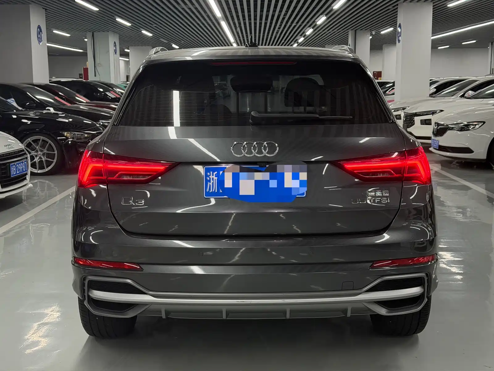 Photo 17 - Audi Q3