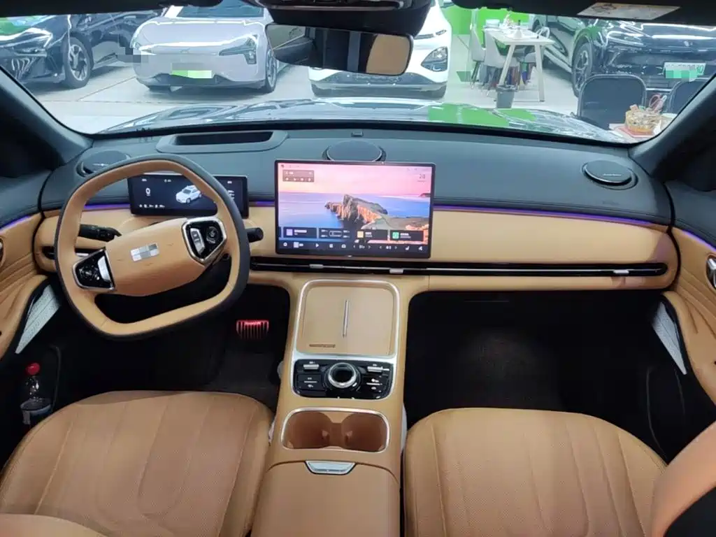 Geely Galaxy Galaxy Starship 7 EM-i 2025 2025 120km Navigation Edition