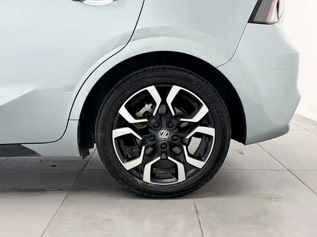 MG MG4 EV 2025 2025 Base Model
