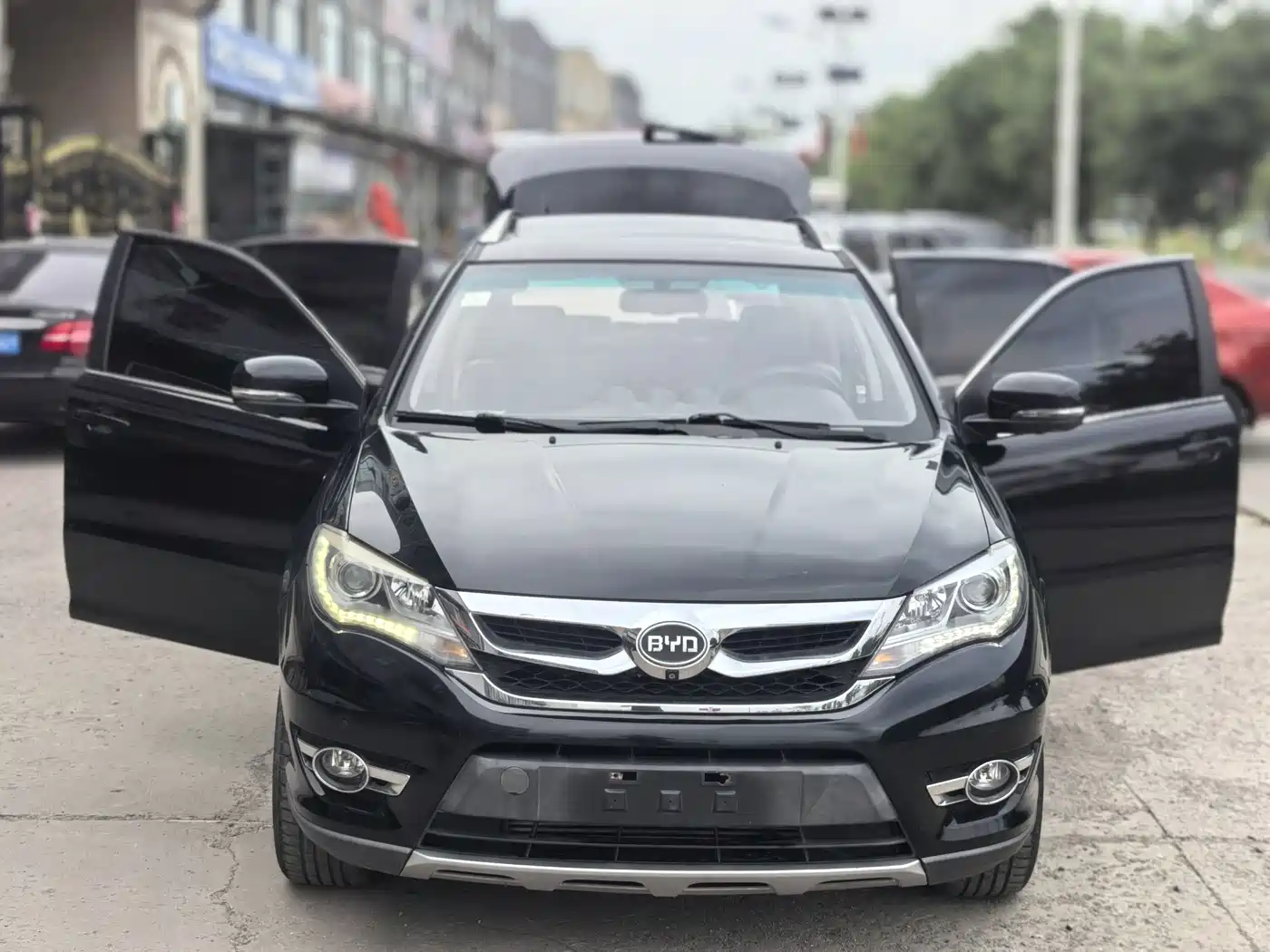 BYD S7 2015 2015 2.0T Automatic Flagship Model