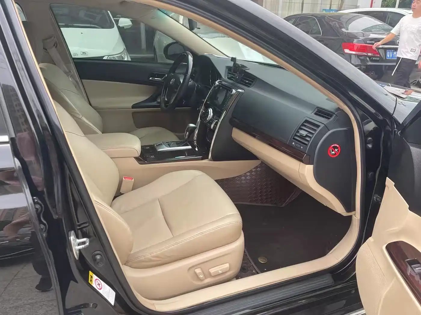 Toyota Reiz 2012 2.5V Grace Elite Styling Edition фото 6