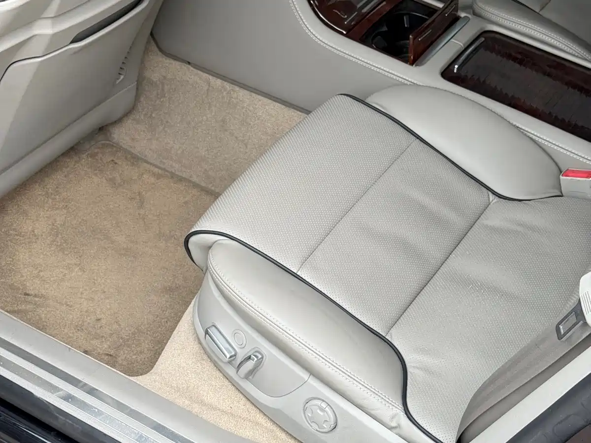 Audi A8 2006 2006 A8L 6.0 W12 quattro Flagship
