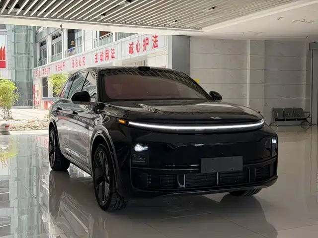 Li Auto L7 2025