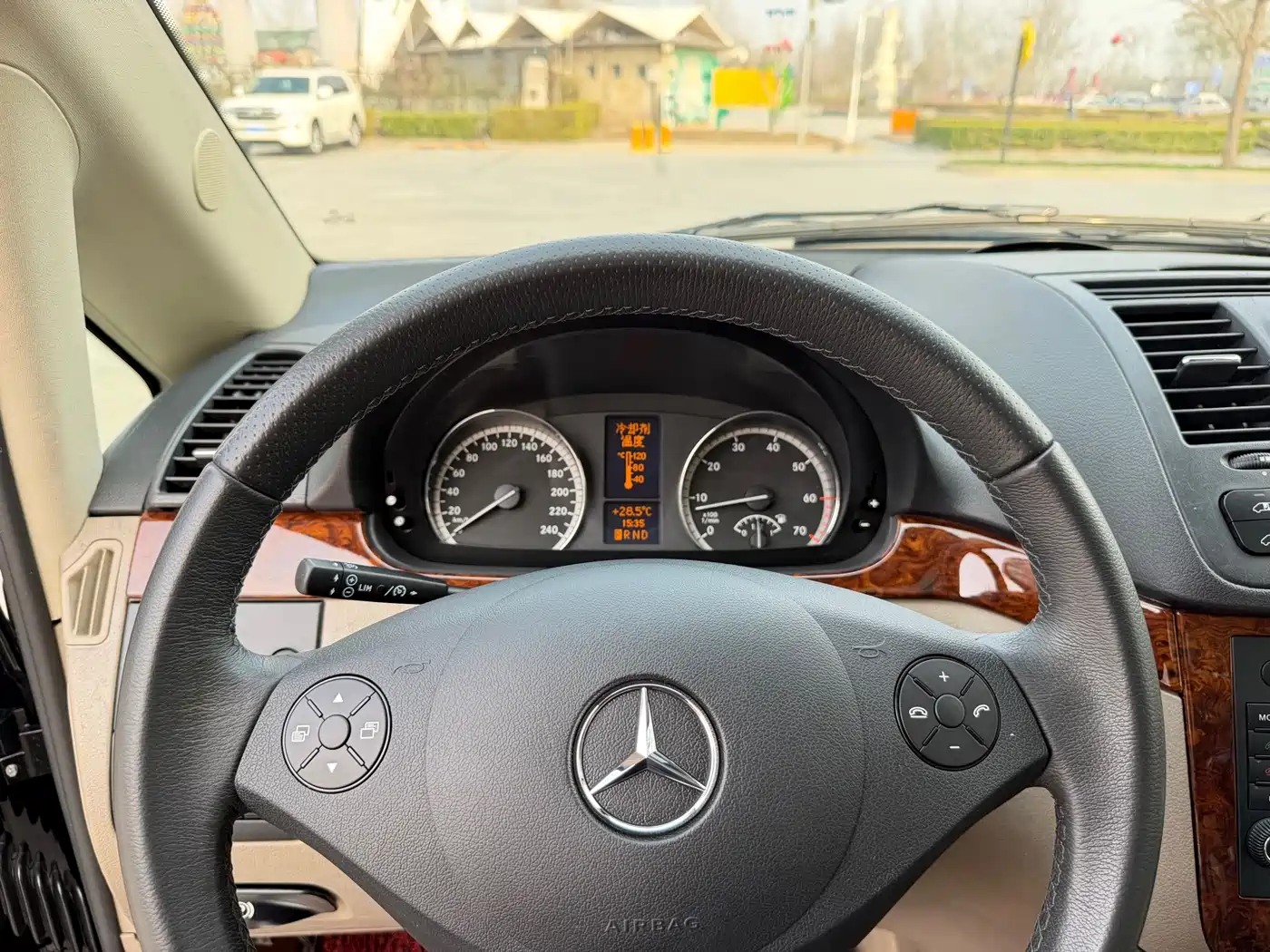 Mercedes-Benz Viano 2013 3.5L Haochi Edition фото 23