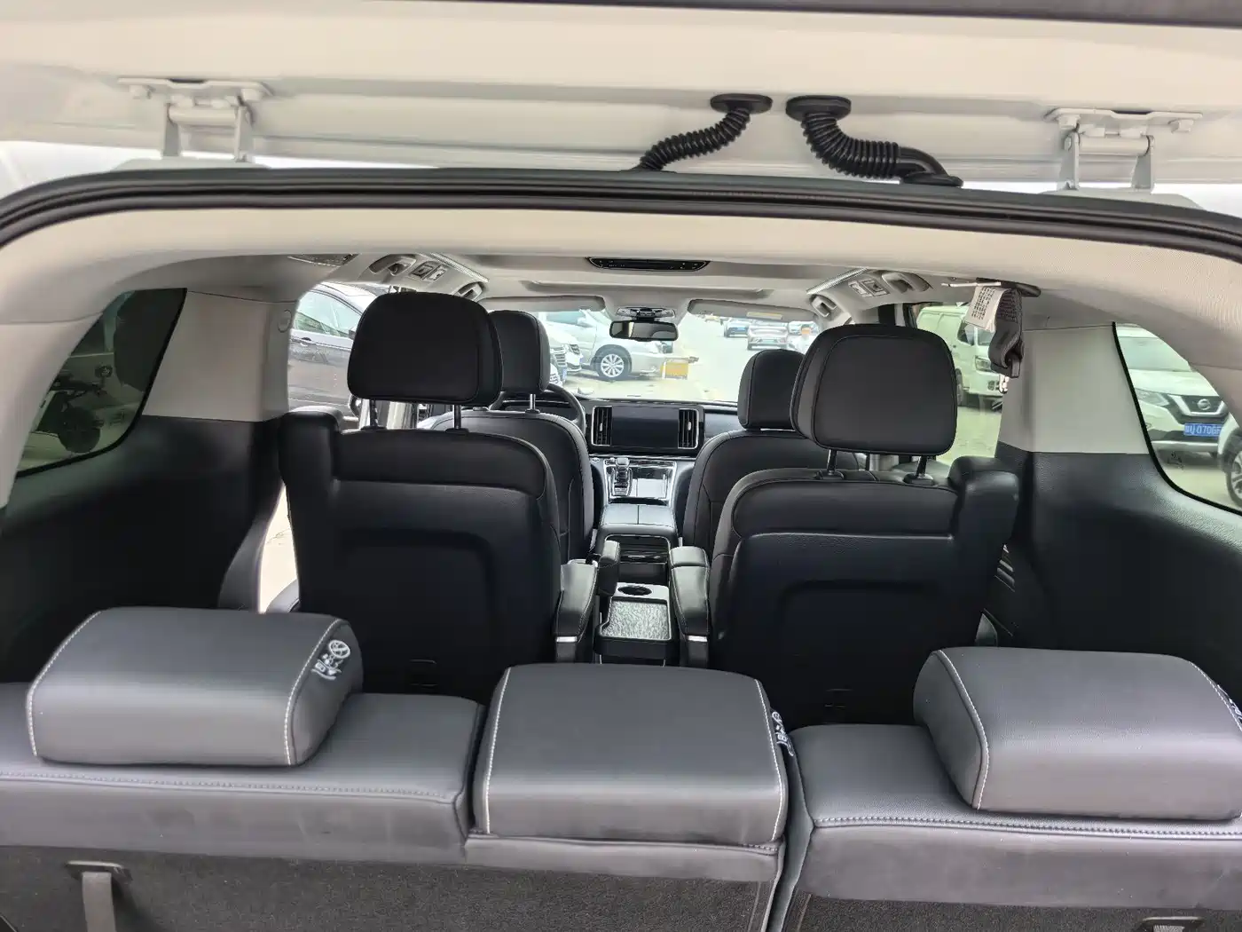 GAC Trumpchi Trumpchi M8 2023 Master Series 390T Prestige Edition фото 13