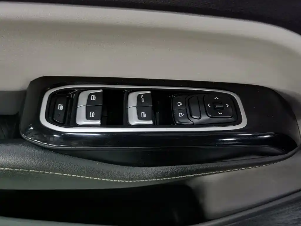 Wuling Motors Wuling Victory 2021 2020 1.5T CVT Elite Edition