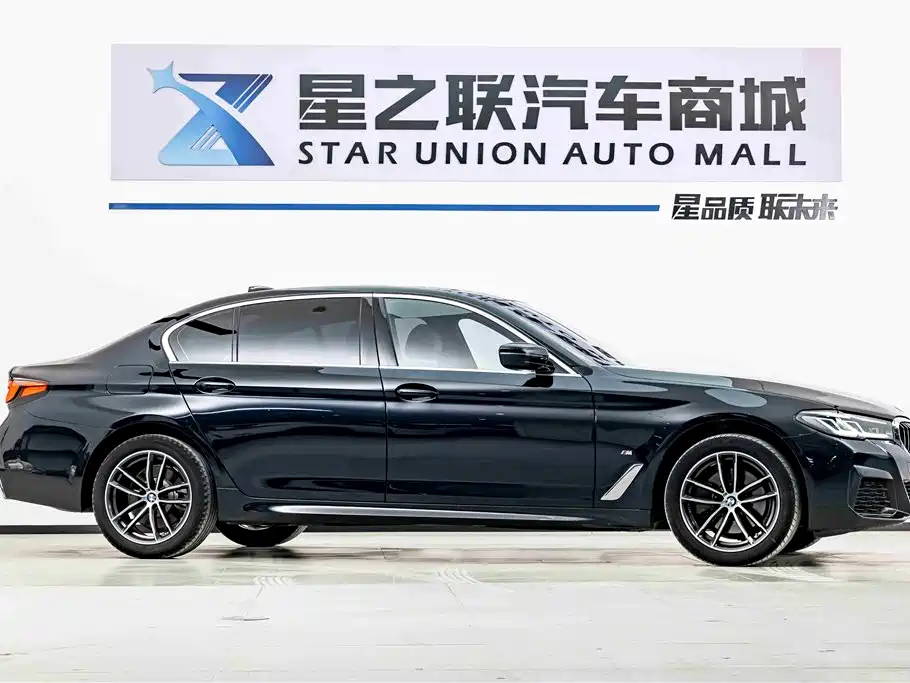 BMW 5 Series 2022 Model Second Facelift 525Li M Sport Package фото 5