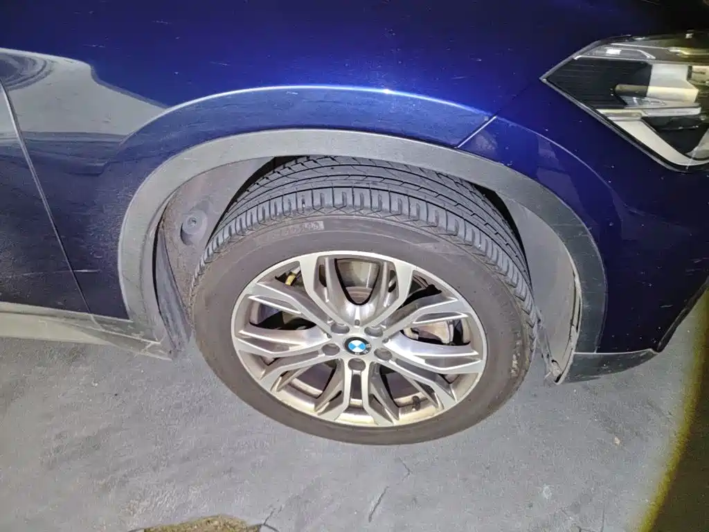 صورة 24 - BMW X1