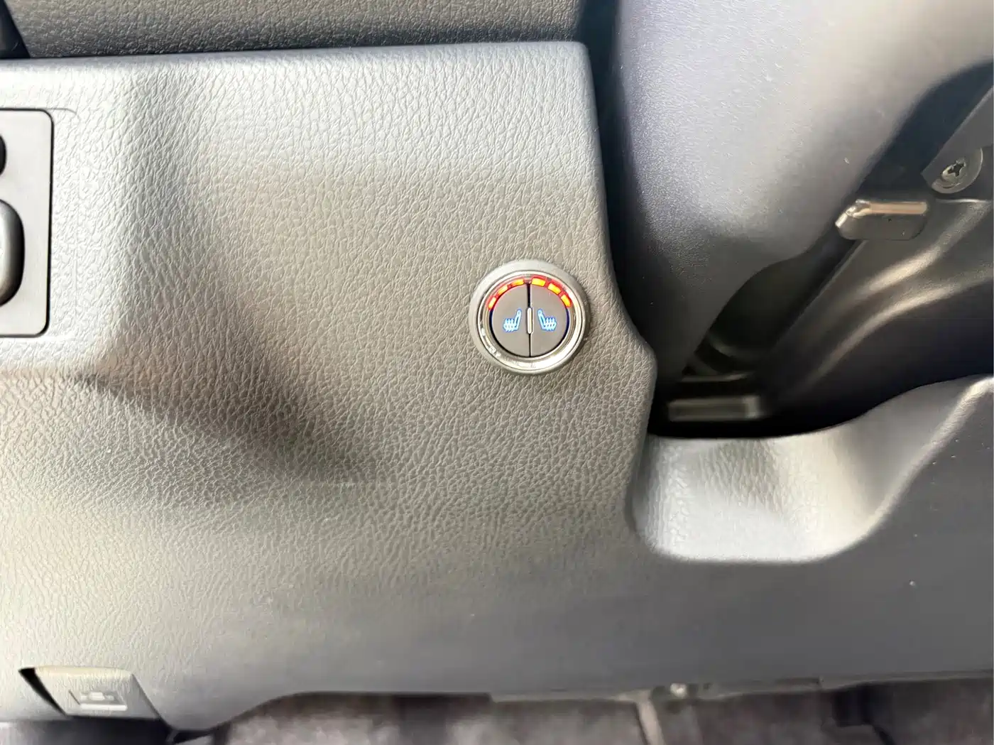 Toyota YARiS L Zhi Xuan 2023 2022 Zhi Xuan X 1.5L CVT Luxury PLUS Edition