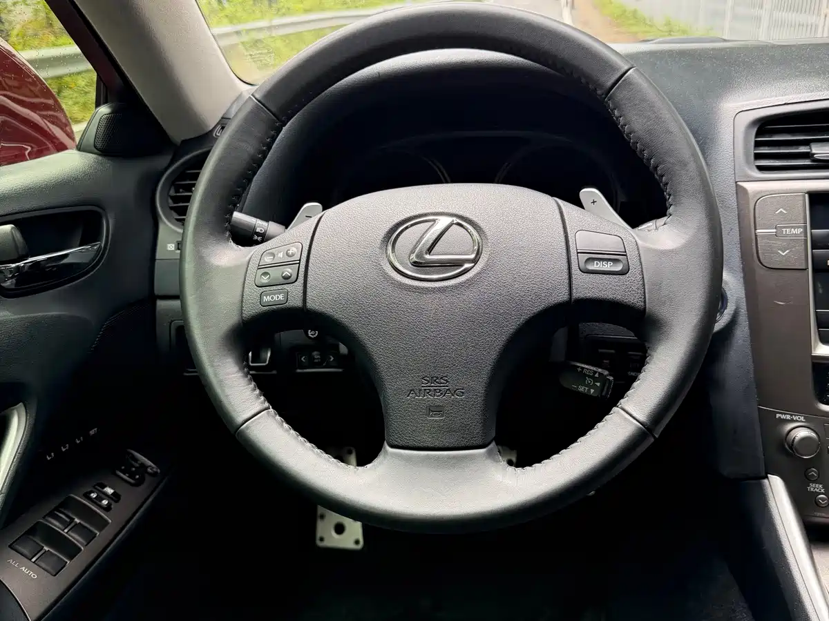 Lexus IS 2010 2009 300