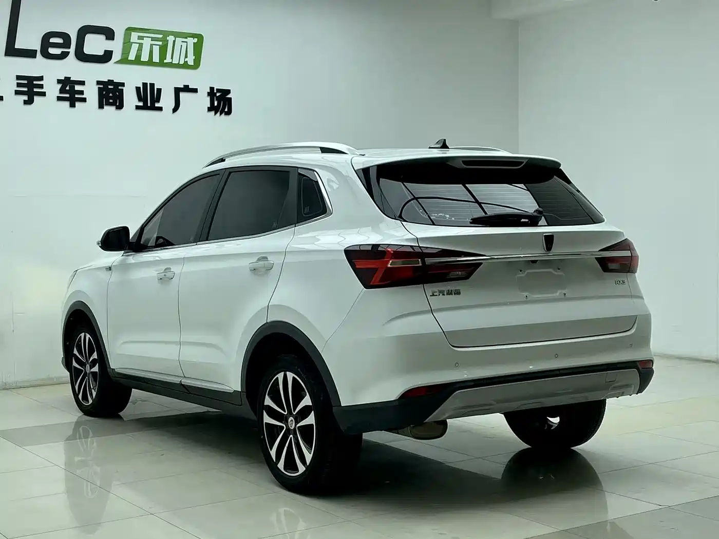 ROEWE RX3