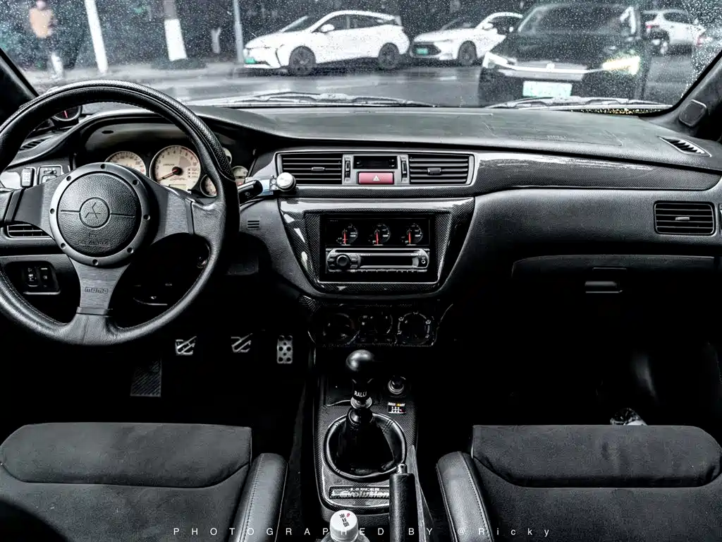 Mitsubishi Lancer 2006 2.0T EVO IX фото 4