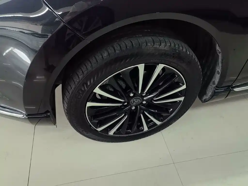 Photo 23 - Toyota Venza