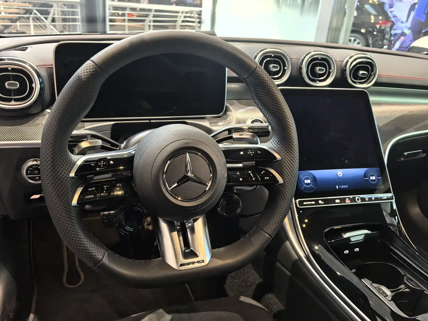 Mercedes-Benz Mercedes-AMG CLE 2025 Model Year Facelift AMG CLE 53 4MATIC+ Coupe фото 14
