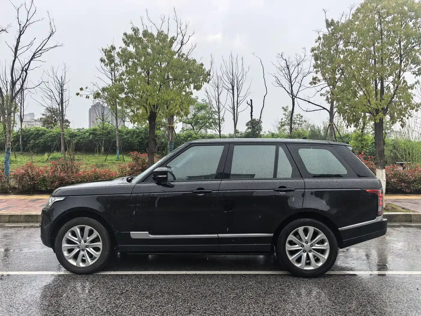 Land Rover Range Rover фото 10