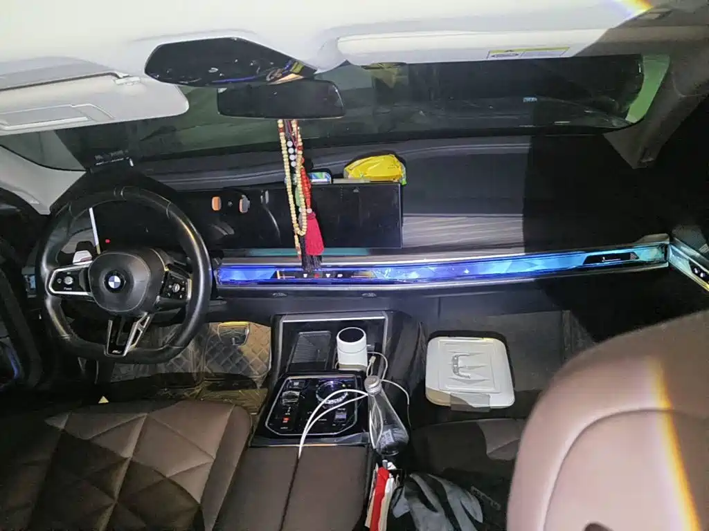 BMW 7 Series, миниатюра 12