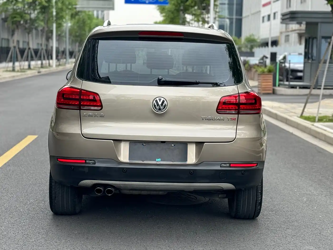 Volkswagen Tiguan 2015 1.8TSI Automatic 2WD Highline фото 9