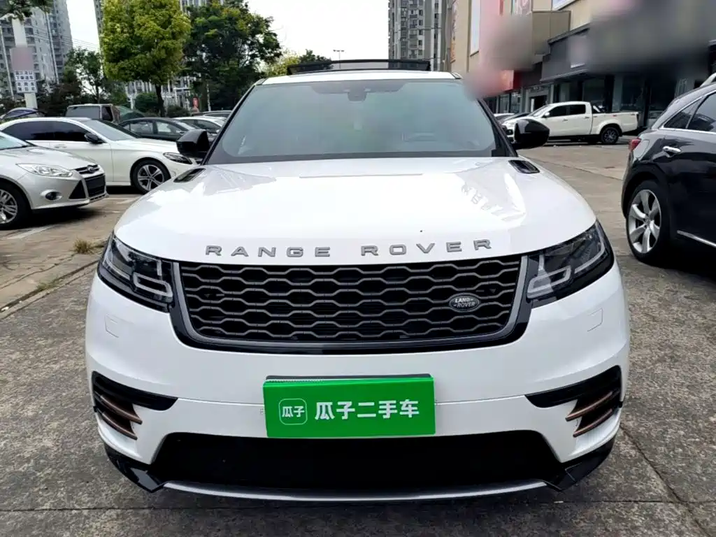 Фото 3 - Land Rover Range Rover Velar