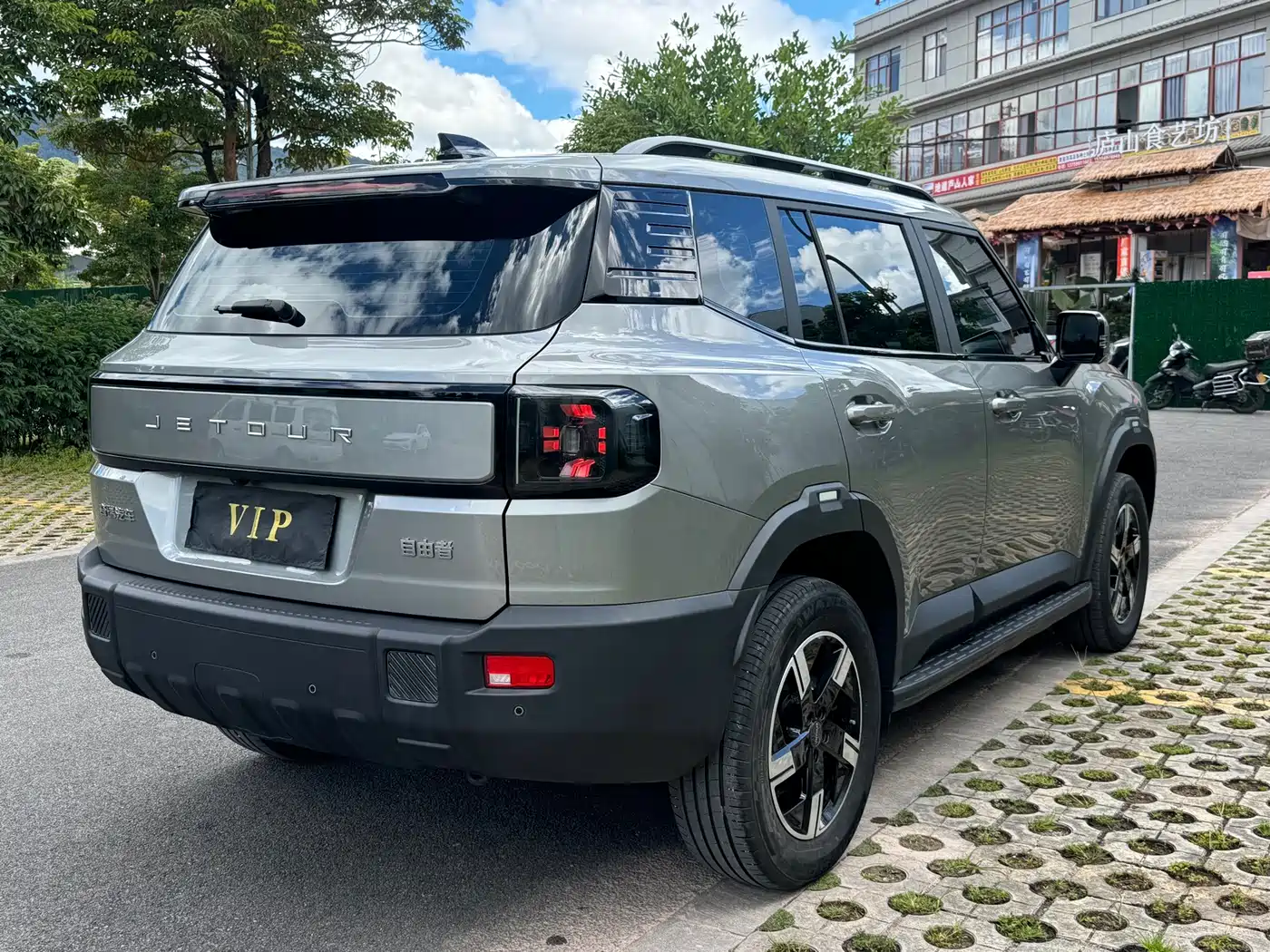 Jetour Freedom 2025 2025 1.5TD DCT Explorer+
