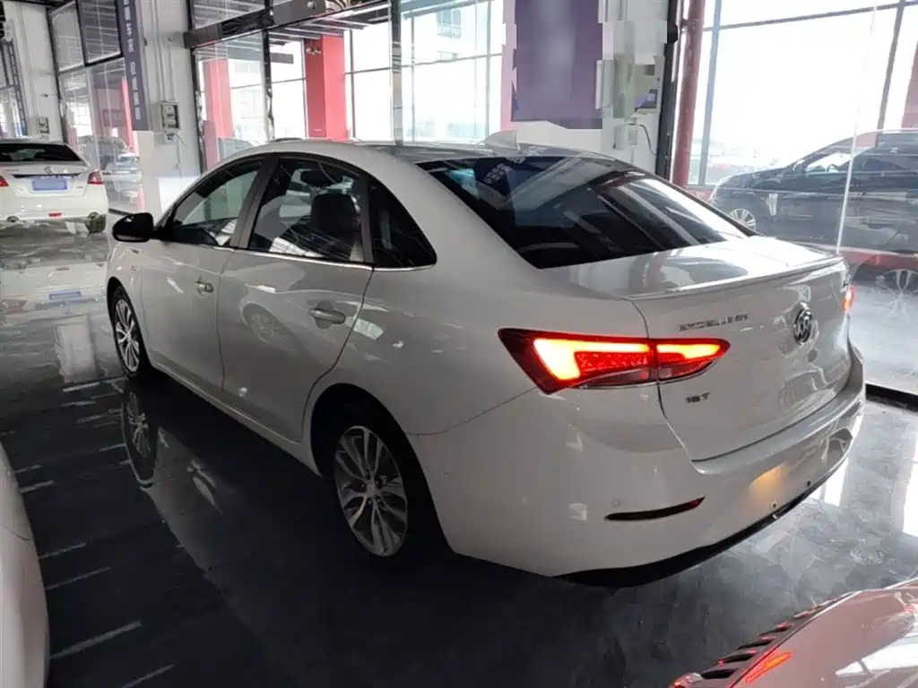 Buick Excelle 2019 18T Automatic Connected Flagship (China V) фото 5